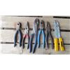 Image 1 : assorted pliers