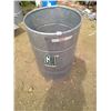 Image 1 : metal water can approx 30 gallon