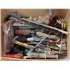 Image 5 : Box of assorted tools, gloves, knee pads, bags, etc.