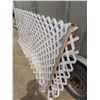 Image 3 : 4 white sheets of fencing – 4ft x 8ft