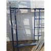 Image 2 : 2 metal scaffolding side pieces with 3 bracing bars
