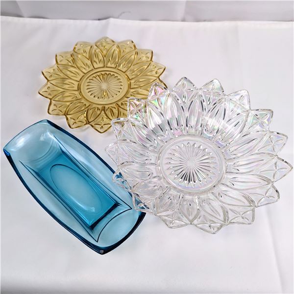 Set of 3 Glassware Dishes (1 Carnival Ware)
