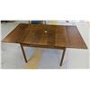 Image 2 : Expanding Wood Dining Room Table with 2 Chairs
