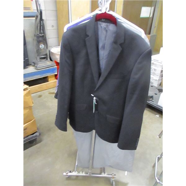 BLACK BLAZER (SIZE MEDIUM?)