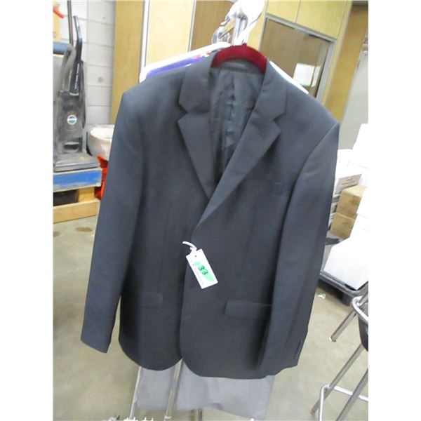 BLACK BLAZER (SIZE LARGE?)