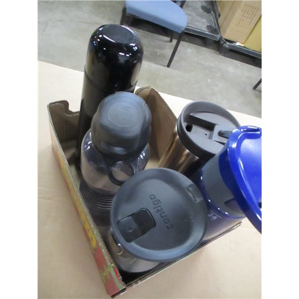 BOX C/W 5 HOT & COLD MUGS