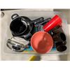 Image 3 : Assorted Ready To Go Camping Kitchen Set