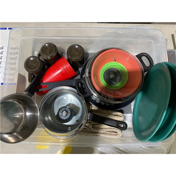 Assorted Ready To Go Camping Kitchen Set