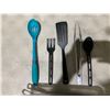 Image 2 : Assorted Lot Of Kitchen Utensils