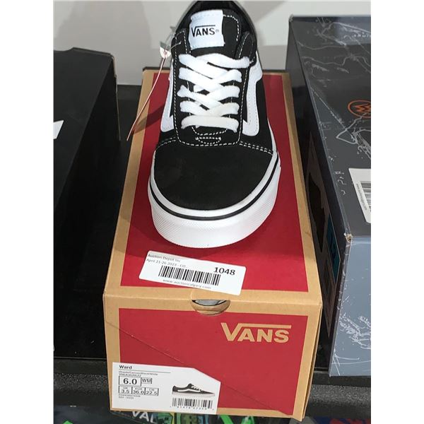 Vans Ward Sneaker size 6 Ladies Seude/Canvas Black/White
