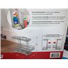 Image 3 : Richelieu Kitchen Solutions Pull-Out Basket for Cleaning Products