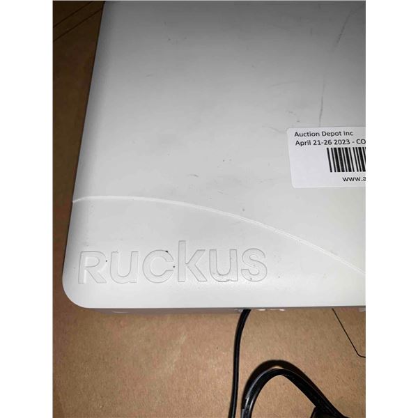 Ruckus Wireless ZoneFlex R500 IEEE 802.11ac 867 Mbit/s Wireless Access Point - 2.48 GHz, 5.85 GHz - 