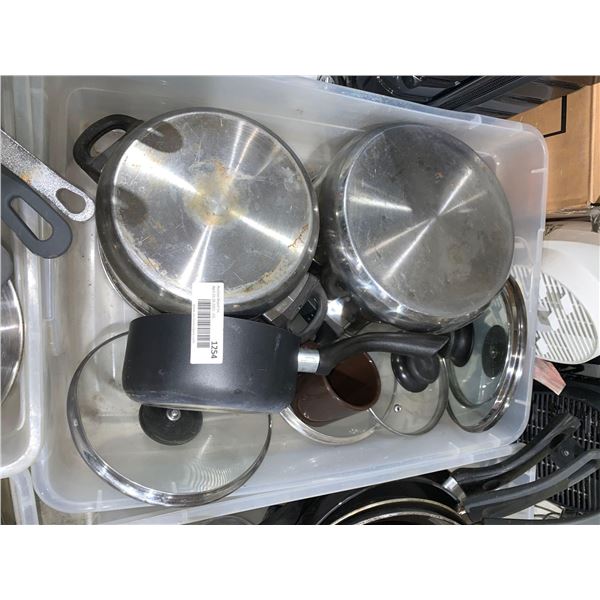 Lot of Misc Pots and Lids