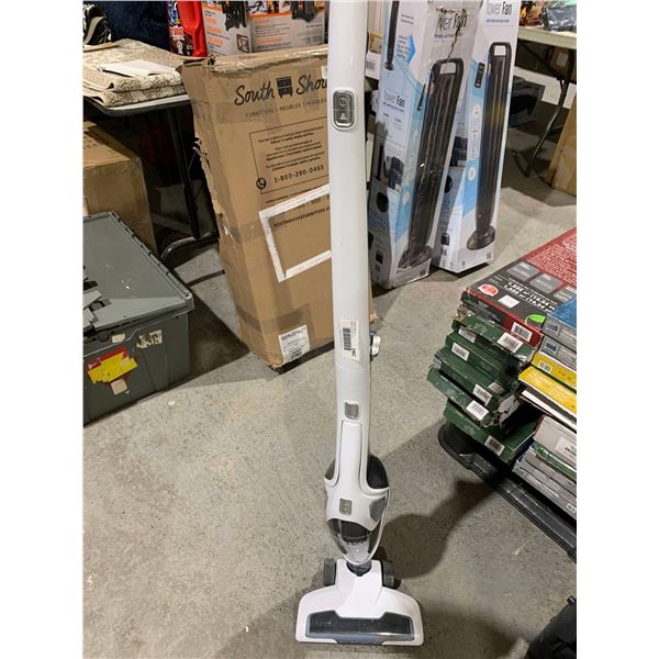 Eureka Lightspeed Vacuum with detachable dustbuster