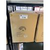 Image 2 : 2 CASES OF 8 DECORATIVE DEER HEADS