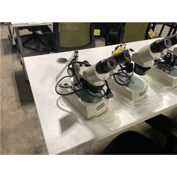 WALTER ELECTRIC 2X MAGNIFYING ILLUMINATED LABORATORY MICROSCOPE WITH PLASTIC COVER