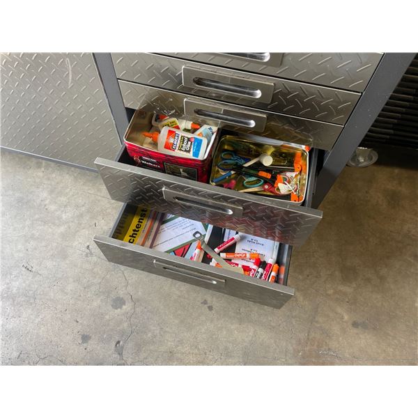 MASTERCRAFT 6 DRAWER 2 DOOR MOBILE LOCKING 72