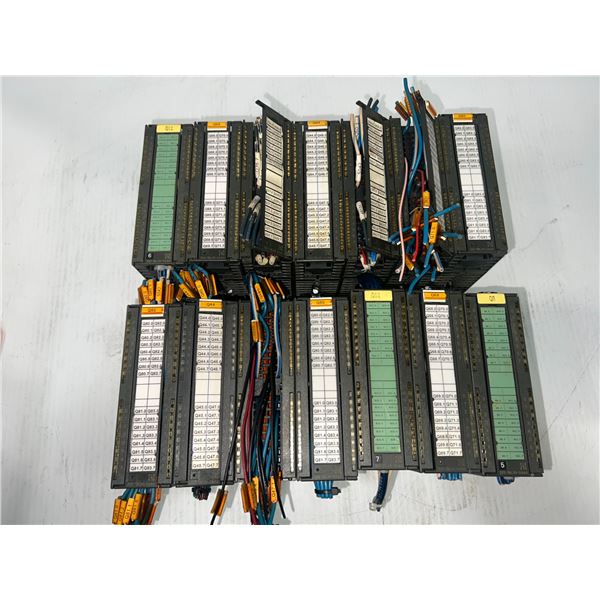 Lot of (14) Siemens #6ES7 322-1BL00-0AA0 Digital Output Modules