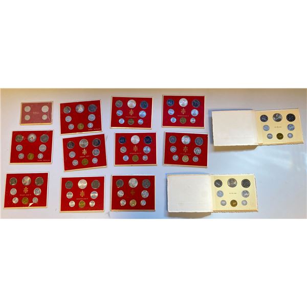 EUROPE: Vatican, LOT of 13 sets