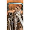 Image 2 : TRAY OF WESTWARD RATCHETS WITH BEAKER BARS, SOCKETS, EXTENTIOONS AND MORE
