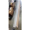Image 1 : 2 BUNDLES OF 10FT SHOE MOULDING AND 10 UNFINISHED CORNER MOULDING MAPLE