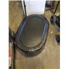 Image 2 : EXTRA WIDE EXERCISE TRAMPOLINE