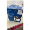 Image 2 : INSIGNIA 6QT MULTIFUNCTION PRESSURE COOKER WORKING