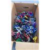 Image 2 : BOX OF SCISSORS