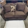 Image 2 : BRAND NEW BROWN FABRIC LOVE SEAT W/ OTTOMAN - RETAIL $1049