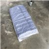 Image 1 : 10 NEW 30" X 60" BEACH TOWELS BLUE