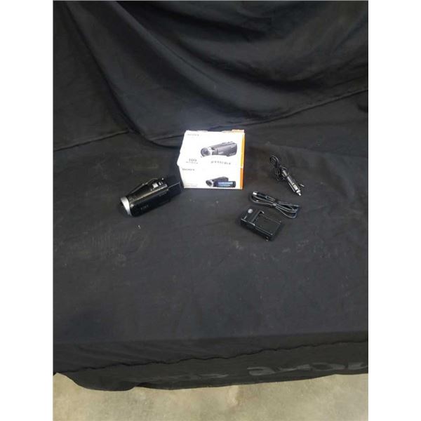 SONY HANDYCAM MODEL HDR-CX455 WITH 2 BATTERIES, CHARGER, CAR ADAPTER - TESTED WORKING - RETAIL $491