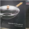 Image 2 : NEW WOK STIR FRY PAN WITH LID 33CM