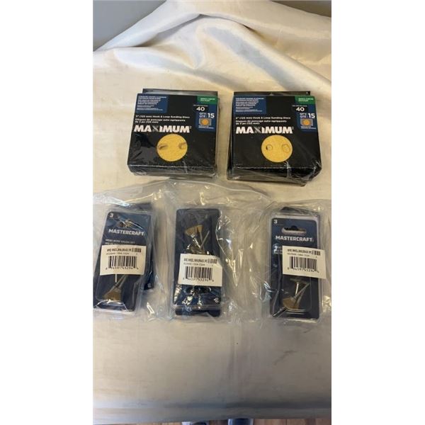 6 NEW PACKS MAXIMUM 5 INCH HOOK AND LOOP SANDING DISCS AND 9 NEW MASTERCRAFT MINI WIRE BRUSH SETS - 