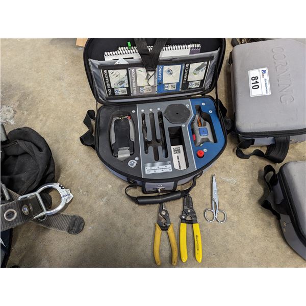 CORNING TKT-OPTISNAP-CX TOOL KIT. USED FOR CORNING SC-LC AND ST COMPATIBLE OPTISNAP CONNECTORS.