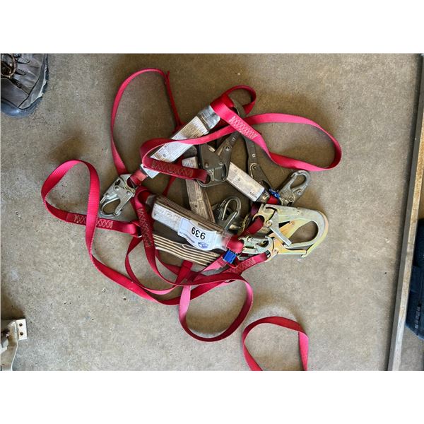GROUP OF 5 SAFETY ROPES