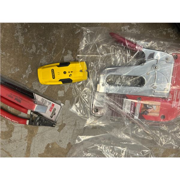 GROUP LOT. SIDING REMOVAL TOOL, STAPLER, STUDFINDER, WIRE TOOL