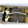 Image 2 : FEATHERLITE 375 16' FIBREGLASS EXTENSION LADDER. ONE STEP IS BENT. MSRP AT GRAINGER $800
