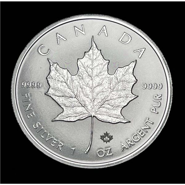 2022 Canada $5 Maple Leaf 1 ozt .9999 Silver