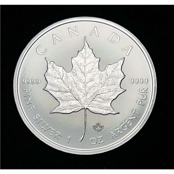 2022 Canada $5 Maple Leaf 1 ozt .9999 Silver