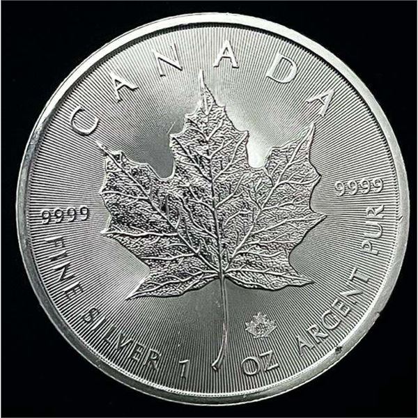 2022 Canada $5 Maple Leaf 1 ozt .9999 Silver