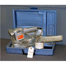 B & D ELECTRIC SANDER