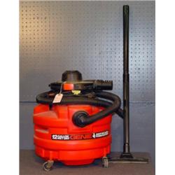 A GENIE SHOP VAC