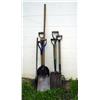 Image 1 : LOT 8 SHOVELS, FORK, RAKE, ETC.