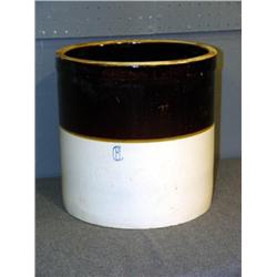 BROWN AND WHITE 6 GAL STONEWARE CROCK