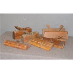 TRAY LOT OF WOODEN MOLDING AND BLOCK PLANES