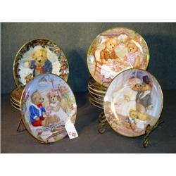 LOT 12 FRANKLIN MINT TEDDY BEAR PLATES