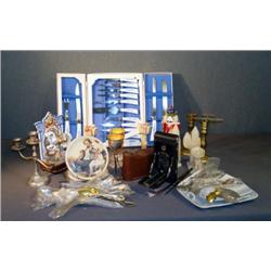 BOX LOT WITH ALABASTER BOOKENDS, FOLDING CAMERAS,