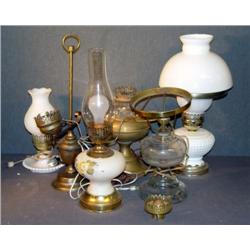 BOX LOT LAMPS INCL RAYO