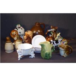 SHELF LOT INCL LITTLE BROWN JUG, RABBIT TEAPOT, E