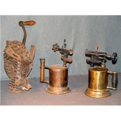 CORN SHELLER AND 2 BURNERS